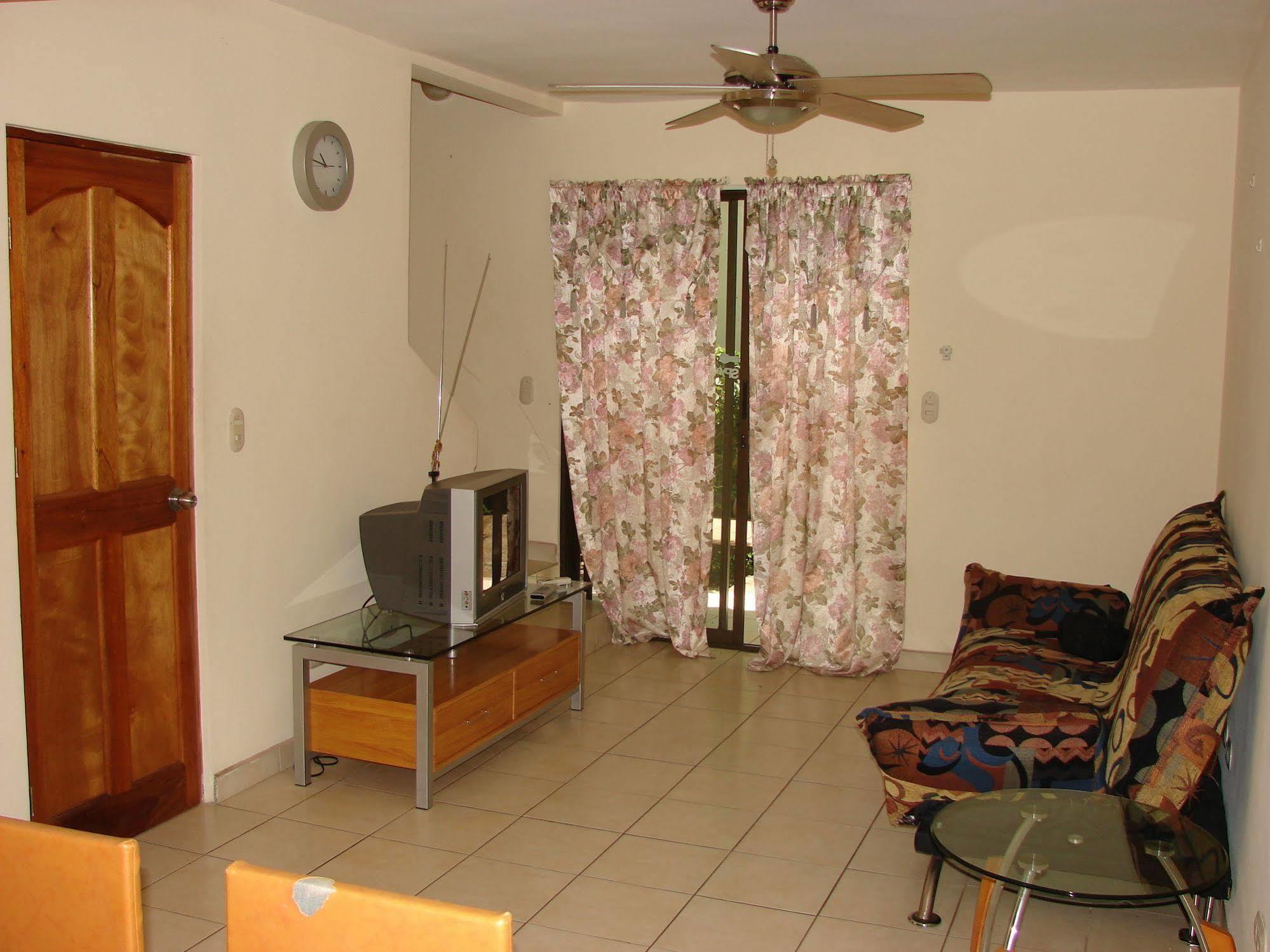Villa Riviera 2 Bedroom Townhouse Playas del Coco Bagian luar foto