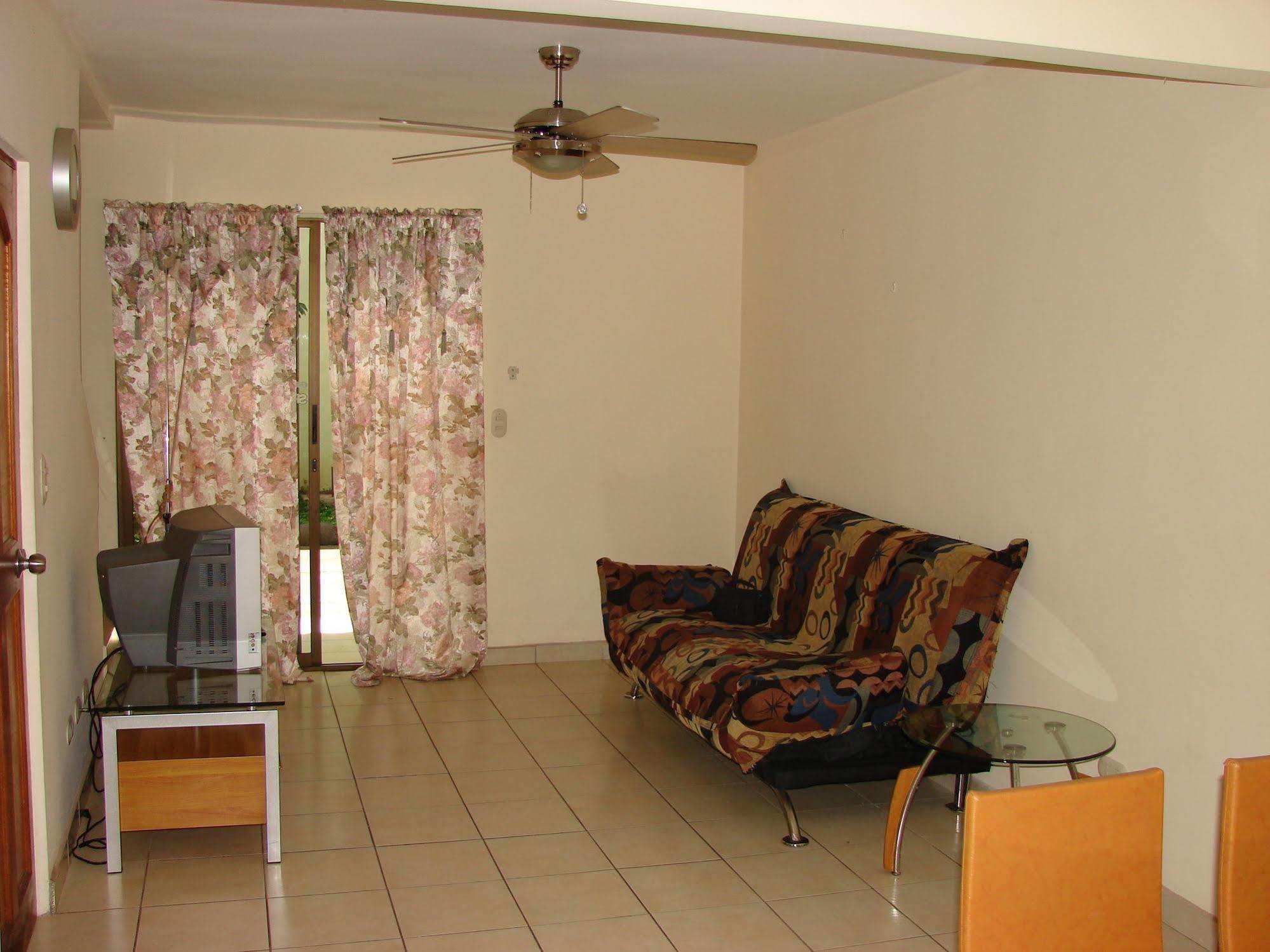 Villa Riviera 2 Bedroom Townhouse Playas del Coco Bagian luar foto